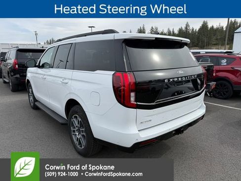 Certified 2025 Ford Expedition Active image 10