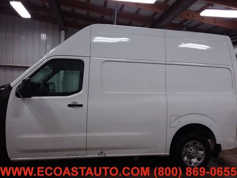 Used 2018 Nissan NV 2500 SV image 6
