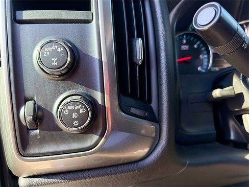 Used 2017 Chevrolet Silverado 1500 LT w/ All Star Edition image 10