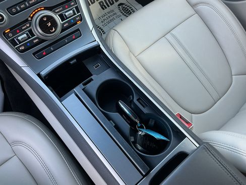 Used 2018 Lincoln MKZ Premiere image 25