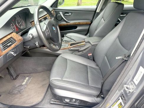 Used 2009 BMW 328i Sedan RWD image 16