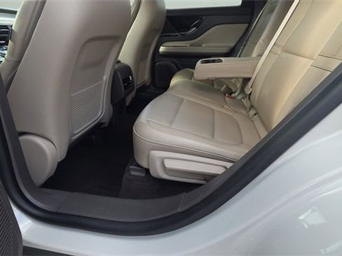 Used 2022 Lincoln Corsair FWD image 23