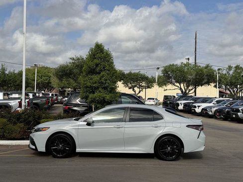 Certified 2023 Toyota Camry SE FWD image 8
