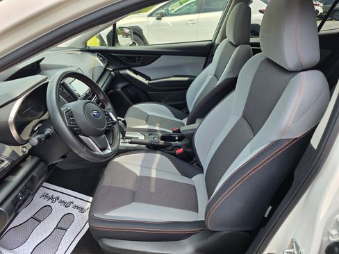 Used 2023 Subaru Crosstrek 2.0i Premium image 9