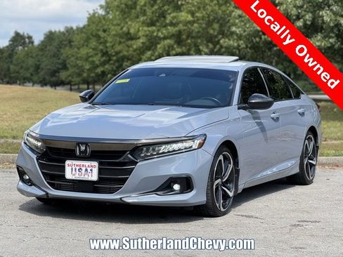 Used 2022 Honda Accord Sport image 3