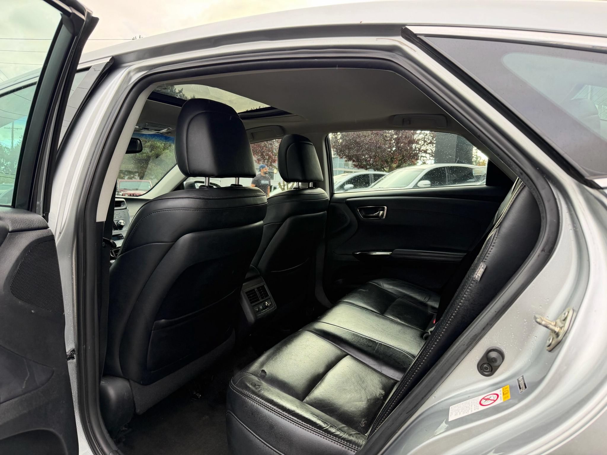Used 2016 Toyota Avalon Limited w/ Toyota Safety Sense Package FWD image 5