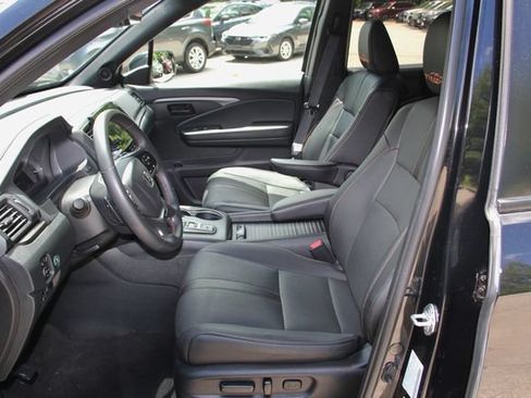 Used 2023 Honda Passport TrailSport image 17