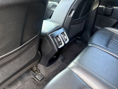 Used 2024 Kia Sorento S image 23