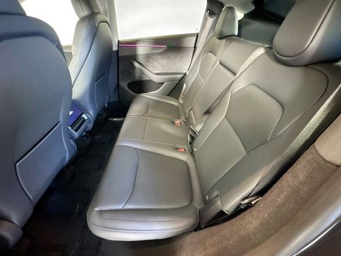 Used 2026 Tesla Model Y 2WD image 22