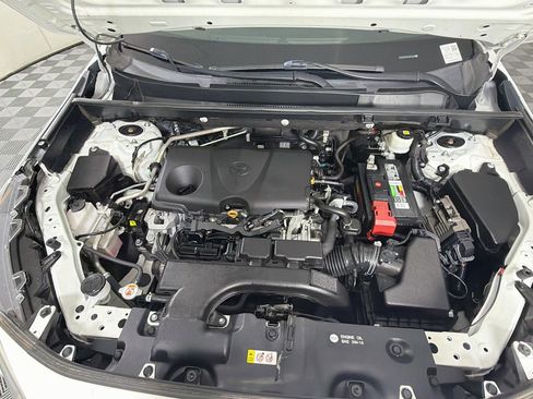 Used 2019 Toyota RAV4 XLE w/ Convenience Package FWD image 32