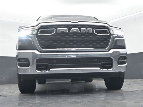 New 2026 RAM 1500 4x4 Crew Cab image 40