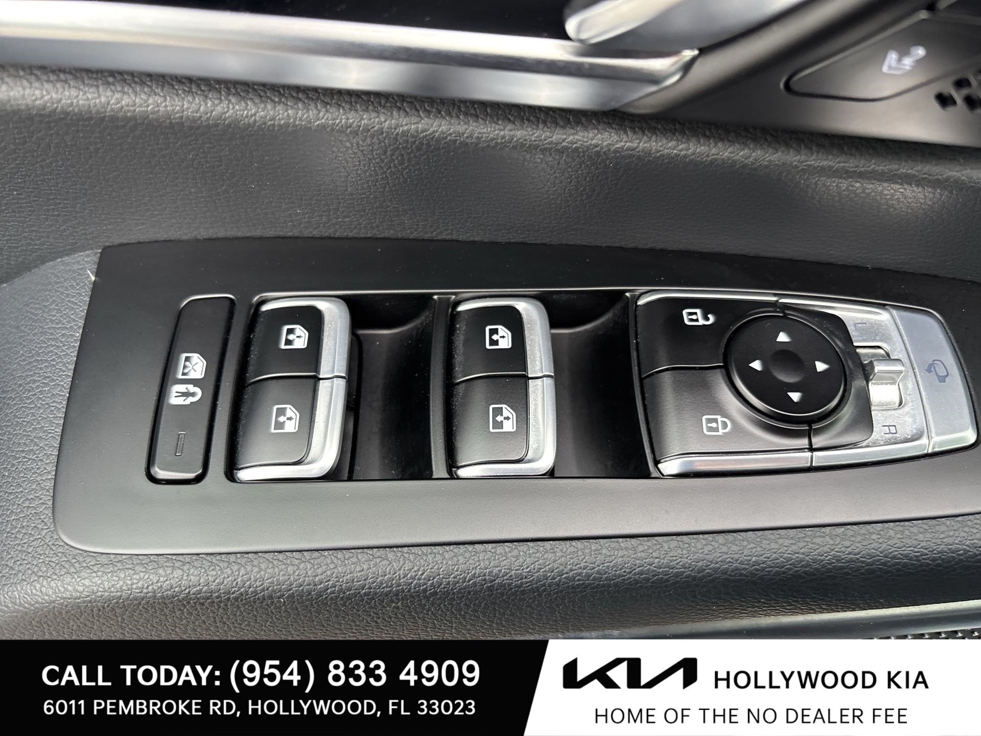 Certified 2024 Kia Telluride SX w/ Towing Package AWD/4WD image 15