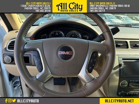 Used 2011 GMC Yukon SLT w/ SLT-2 Equipment Package image 15