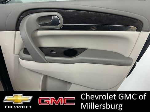 Used 2017 Buick Enclave Leather image 28