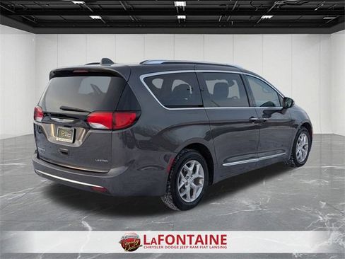 Certified 2019 Chrysler Pacifica Limited image 5