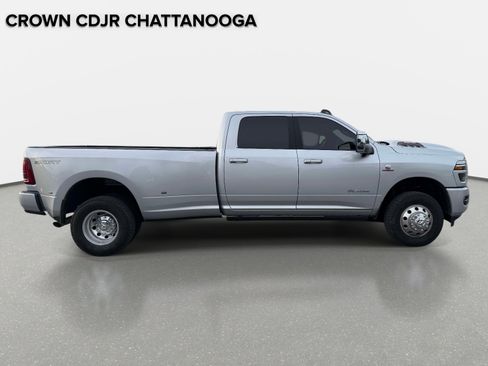 Used 2026 RAM 3500 Laramie AWD/4WD image 7