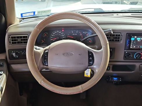 Used 2002 Ford F250 Lariat image 10