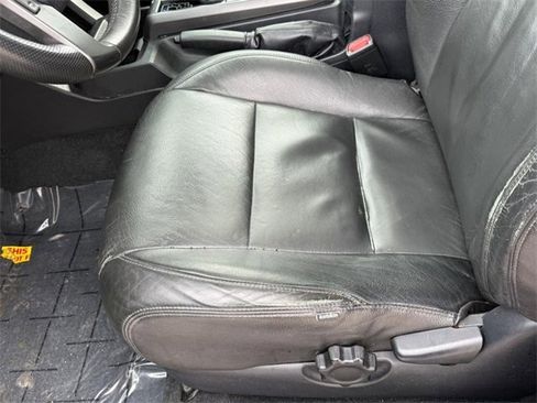 Used 2016 Toyota Tacoma TRD Sport image 15