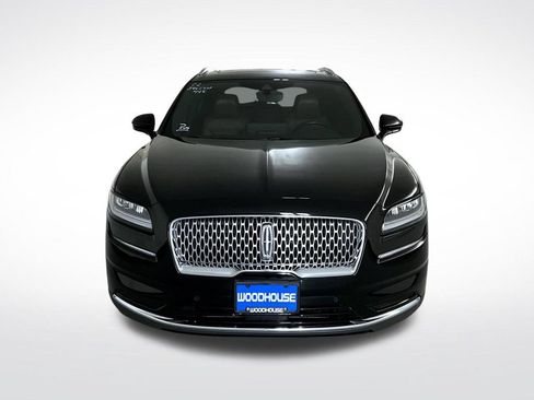 Used 2022 Lincoln Nautilus Reserve AWD/4WD image 3