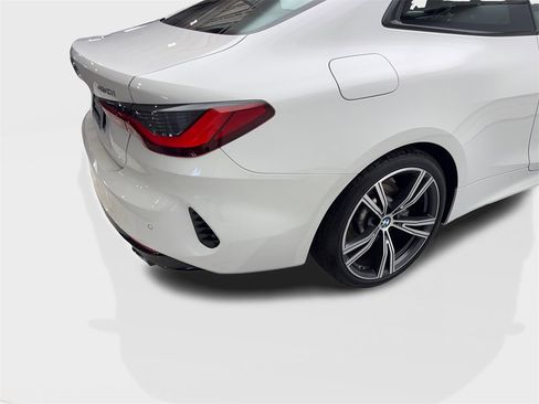 Used 2023 BMW 430i Coupe w/ Convenience Package image 18