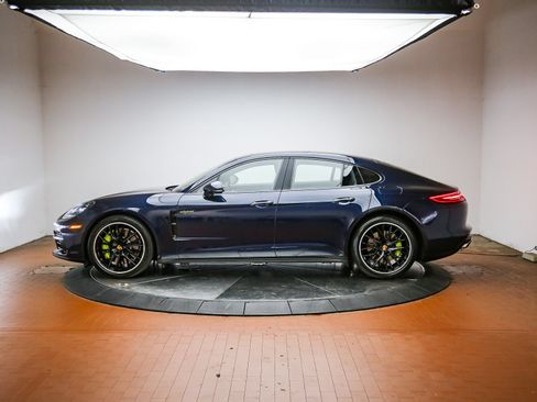 Used 2020 Porsche Panamera 4 E-Hybrid AWD/4WD image 2