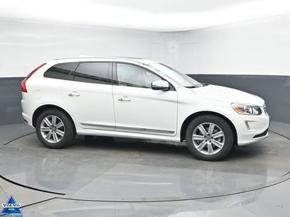 Used 2016 Volvo XC60 T6 w/ Proximity Package