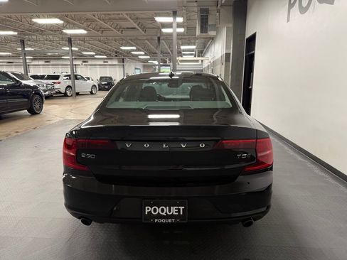Used 2018 Volvo S90 T5 Momentum w/ Convenience Package AWD/4WD image 5