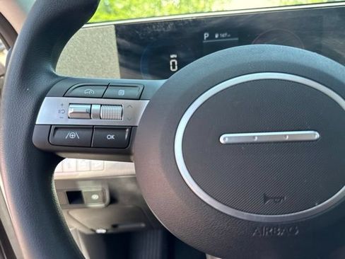 Used 2025 Hyundai Kona SE AWD/4WD image 36