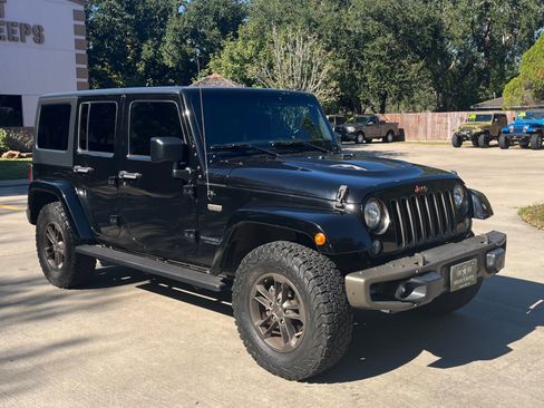 Used 2017 Jeep Wrangler 75th Anniversary image 11