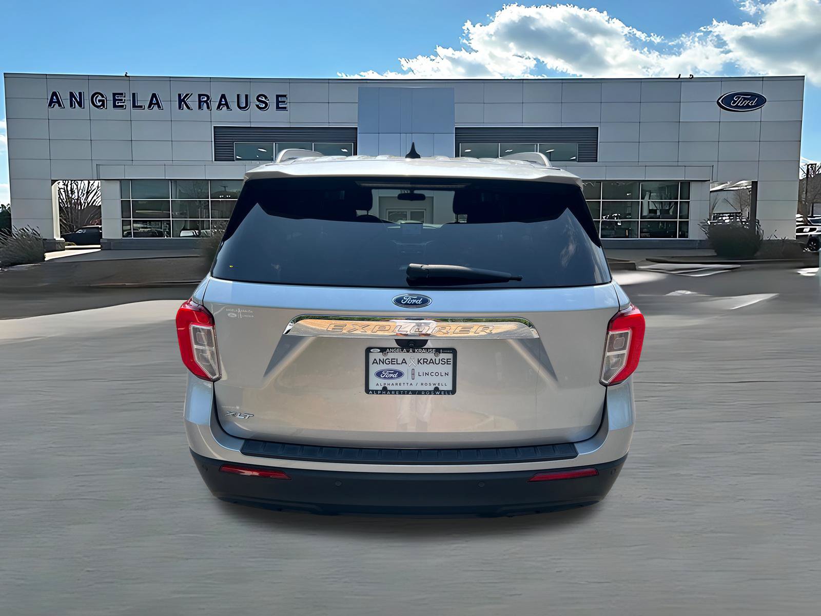 Used 2022 Ford Explorer XLT RWD image 7