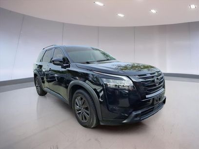 Used 2022 Nissan Pathfinder SV