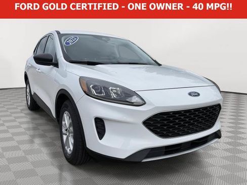 Certified 2022 Ford Escape SE AWD/4WD image 1