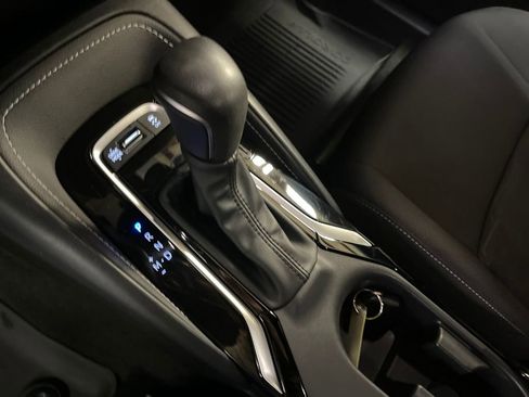 Certified 2024 Toyota Corolla SE image 22