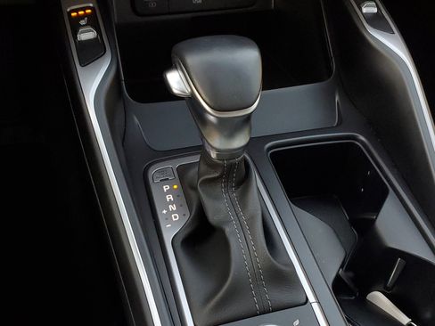 Used 2022 Kia Sorento S image 32