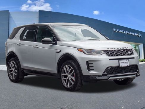 Certified 2025 Land Rover Discovery Sport Dynamic SE AWD/4WD image 3