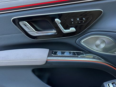 New 2025 Mercedes-Benz EQS AMG 4MATIC image 13