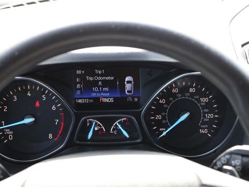 Used 2017 Ford Escape SE FWD image 19