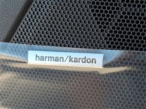 New 2025 Subaru Crosstrek 2.5i Limited w/ Crosstrek Mirror Package image 33