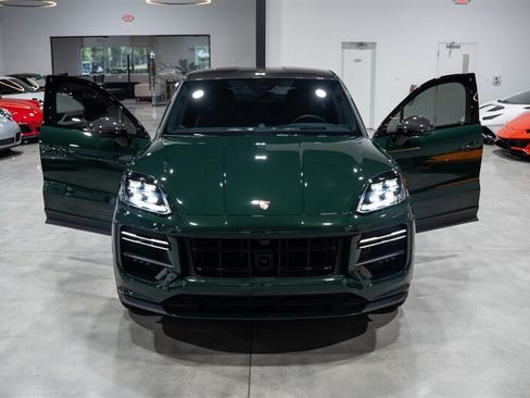Used 2024 Porsche Cayenne Turbo GT AWD/4WD image 42