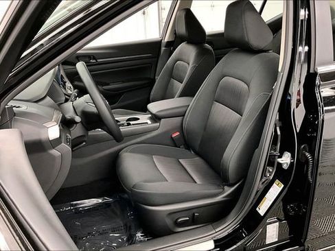 New 2026 Nissan Altima 2.5 SV FWD image 10