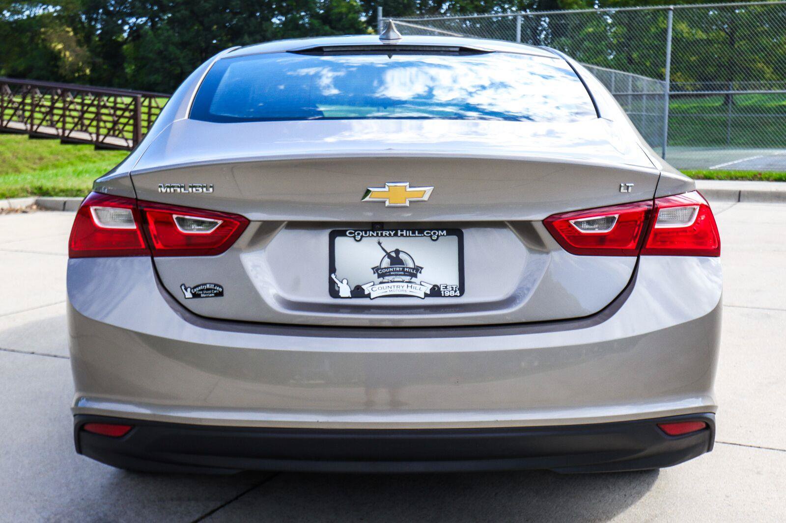 Used 2023 Chevrolet Malibu LT FWD image 19