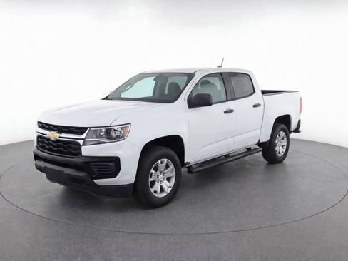 Used 2021 Chevrolet Colorado W/T RWD image 3