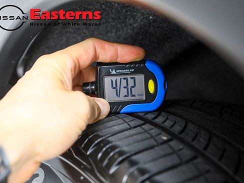 Used 2023 Nissan Rogue SL w/ SL Premium Package image 46