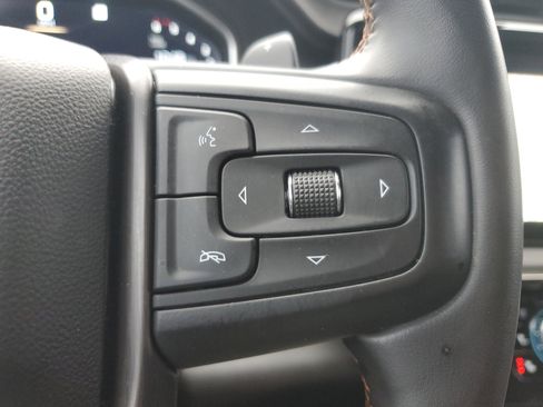 Used 2023 GMC Sierra 1500 AT4 image 24