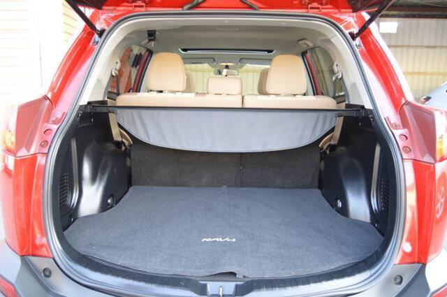 Used 2014 Toyota RAV4 XLE AWD/4WD image 35