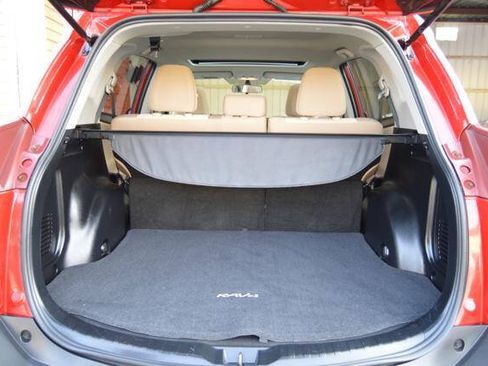 Used 2014 Toyota RAV4 XLE AWD/4WD image 35