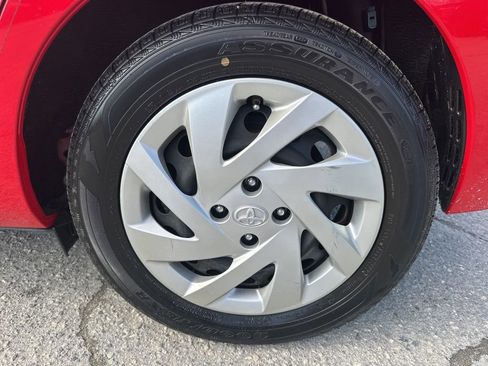 Used 2015 Toyota Prius C Two image 24