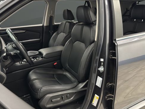 Used 2023 Honda Pilot EX-L image 9