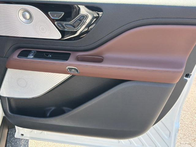 New 2026 Lincoln Aviator Reserve AWD/4WD image 15