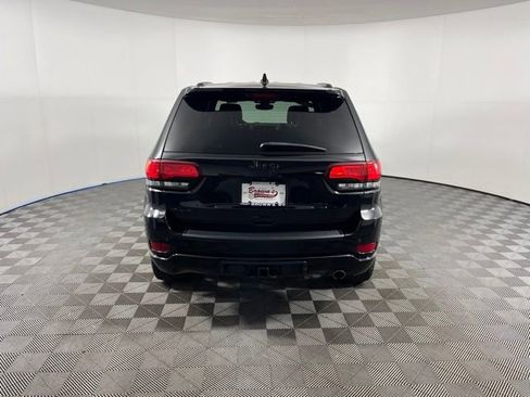 Used 2019 Jeep Grand Cherokee Altitude AWD/4WD image 6